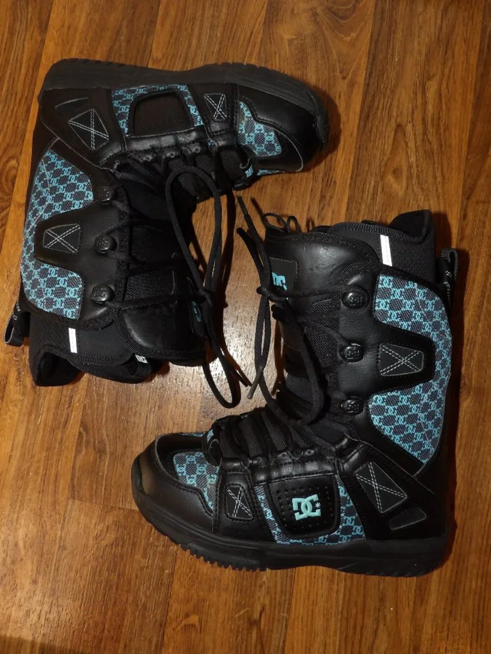 Y2K DC Phase Monogram Snowboard Boots Black and Blue Size 7W